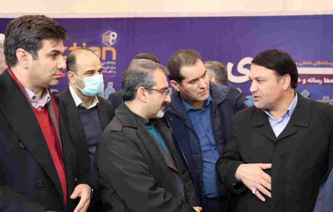 بازدید مدیرعامل بانک سپه از غرفه امیدبوم