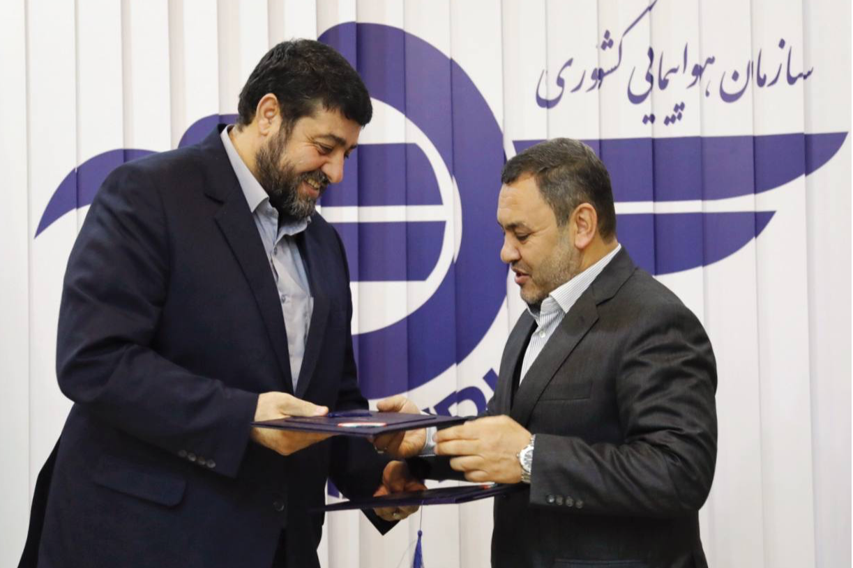 امضاى تفاهمنامه جمعیت هلال‌احمر با سازمان هواپیمایى کشورى/ توسعه همکاری‌ها و افزایش کیفیت و سرعت امداد هوایى در زمان وقوع حوادث