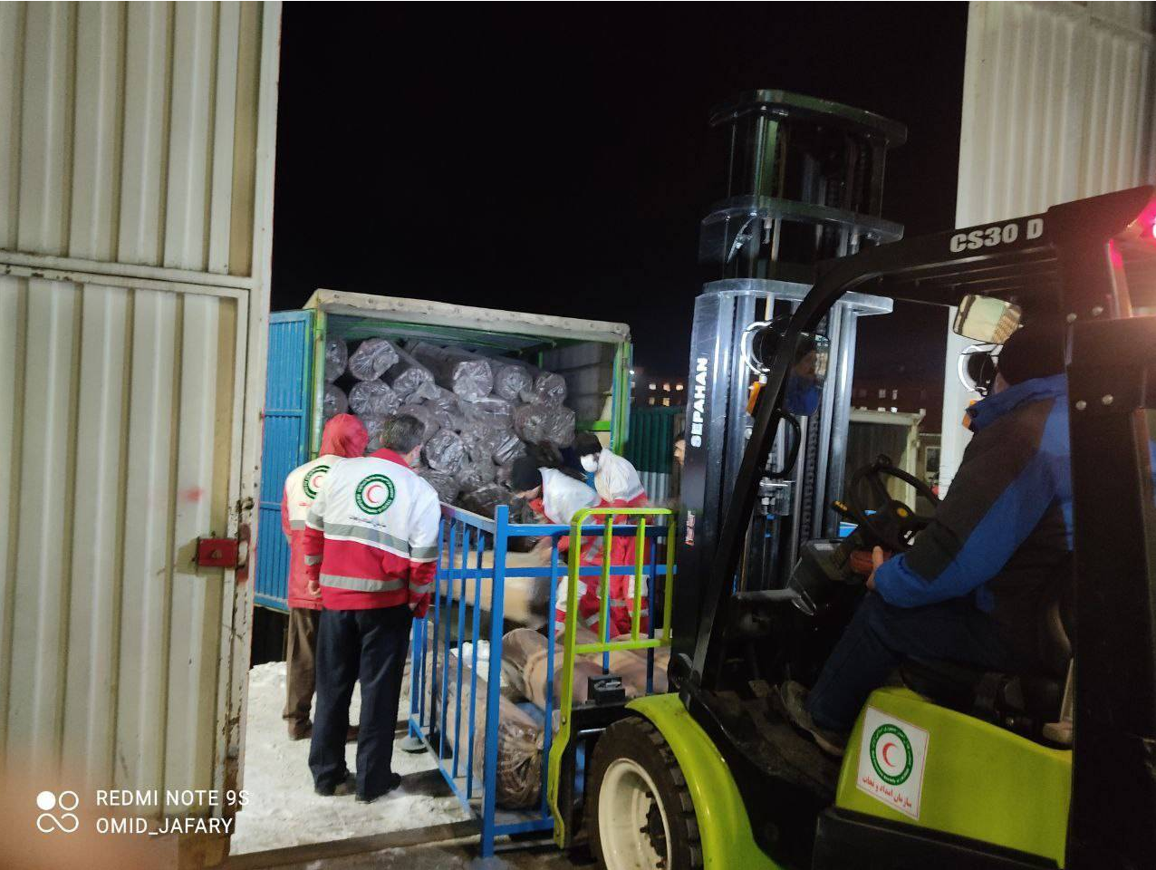 ارسال محموله ١٥٠  تُنی حاوی اقلام زیستى به خوی