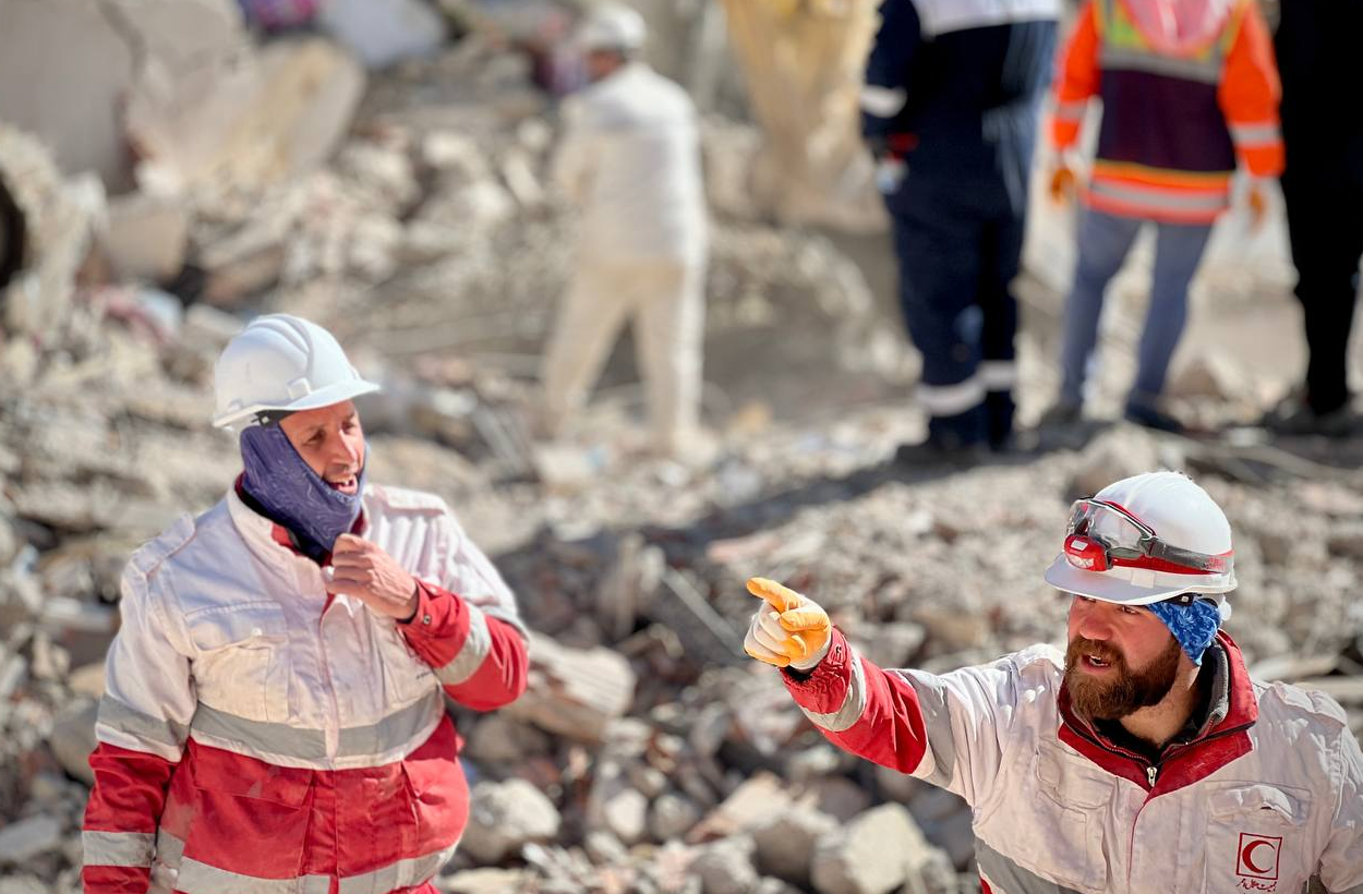 اعزام 32 تیم امدادی و درمانی هلال‌احمر ایران به مناطق زلزله‌زده ترکیه و سوریه