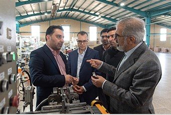 در بازدید مدیرعامل از صنایع شهرستان اردستان مطرح شد؛ حمایت۱۳هزار میلیارد ریالی از صنایع این شهرستان/توسعه اشتغال و افزایش تولید از مهمترین وظایف این بانک است
