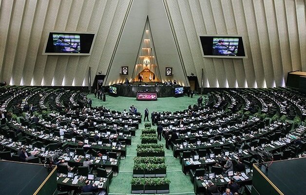 تاکید ۳ نماینده مجلس بر ضرورت حذف قیمت‌گذاری دستوری