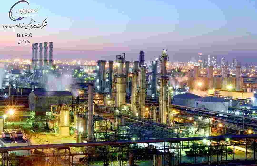 در سال «تولید، دانش بنیان، اشتغال آفرین» محقق شد؛ با تولید ۴ میلیون تن محصول، رکورد تولید چهار سال گذشته پتروشیمی بندرامام شکسته شد