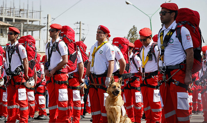 محمودی خبر داد؛ آماده‌باش هلال‌احمر/شهروندان به ارتفاعات صعود نکنند