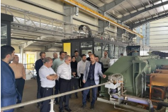 در سفر به استان قم و بازدید از صنایع پهنه صنعتی نیزار و منطقه سلفچگان مطرح شد؛ مدیرعامل بانک صنعت و معدن: ثبات اقتصادی، زمینه ساز کاهش تورم و افزایش فعالیت های تولیدی است/ بازدید از ۷ طرح صنعتی در این منطقه