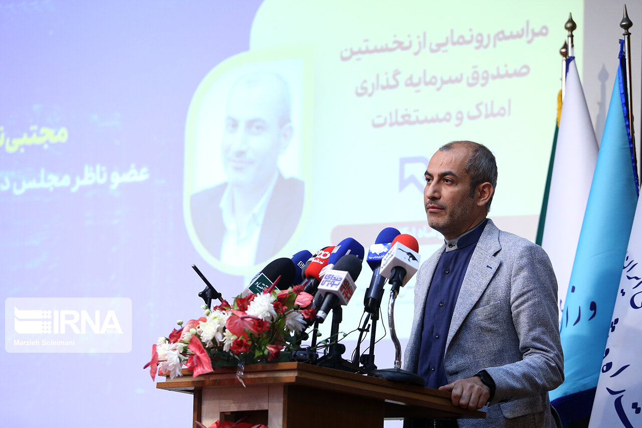 عضو ناظر مجلس در شورای عالی بورس عنوان کرد: نقش مهم بازار سرمایه در تامین مالی دولت، شرکت‌ها و نهادهای عمومی