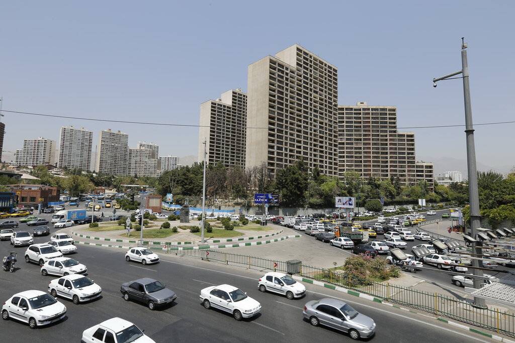 تردد در میدان صنعت روان می شود