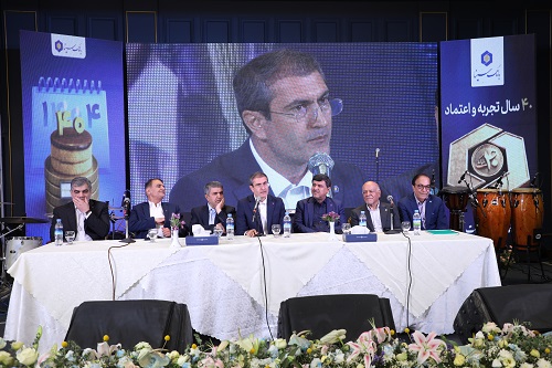 طی مراسمی با حضور مدیران عامل پیشین بانک سینا چهلمین سالگرد تاسیس این بانک گرامی داشته شد