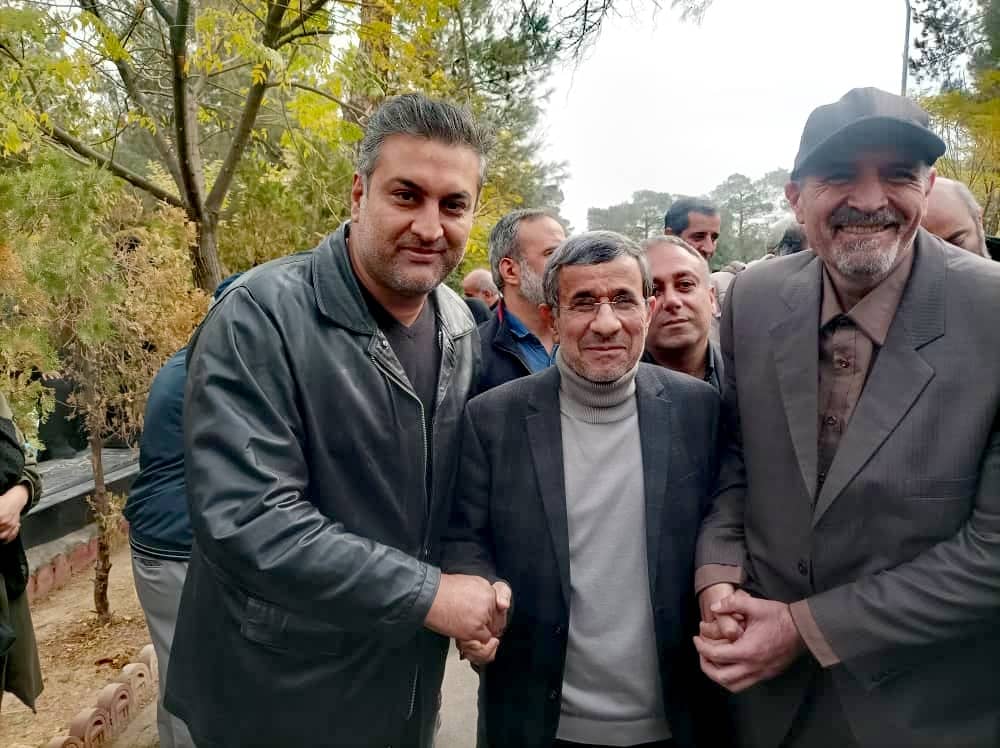 حضور دکتر پویا پورمعانی در مراسم ترحیم خواهر دکتر احمدی‌نژاد