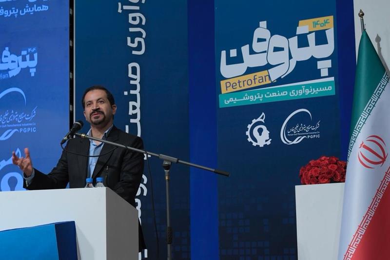 ظرفیت‌های بی‌بدیل شورای‌عالی عتف برای هم‌رسانی دانشگاه و صنعت/ تمام هزینه‌های تحقیق‌وتوسعه‌ شرکت‌ها در همکاری با دانشگاه و صنعت، قابل تهاتر با مالیات است/ رساله‌های دکتری تا سقف ۵۰۰ میلیون تومان از محل مالیات قابل حمایت هستند