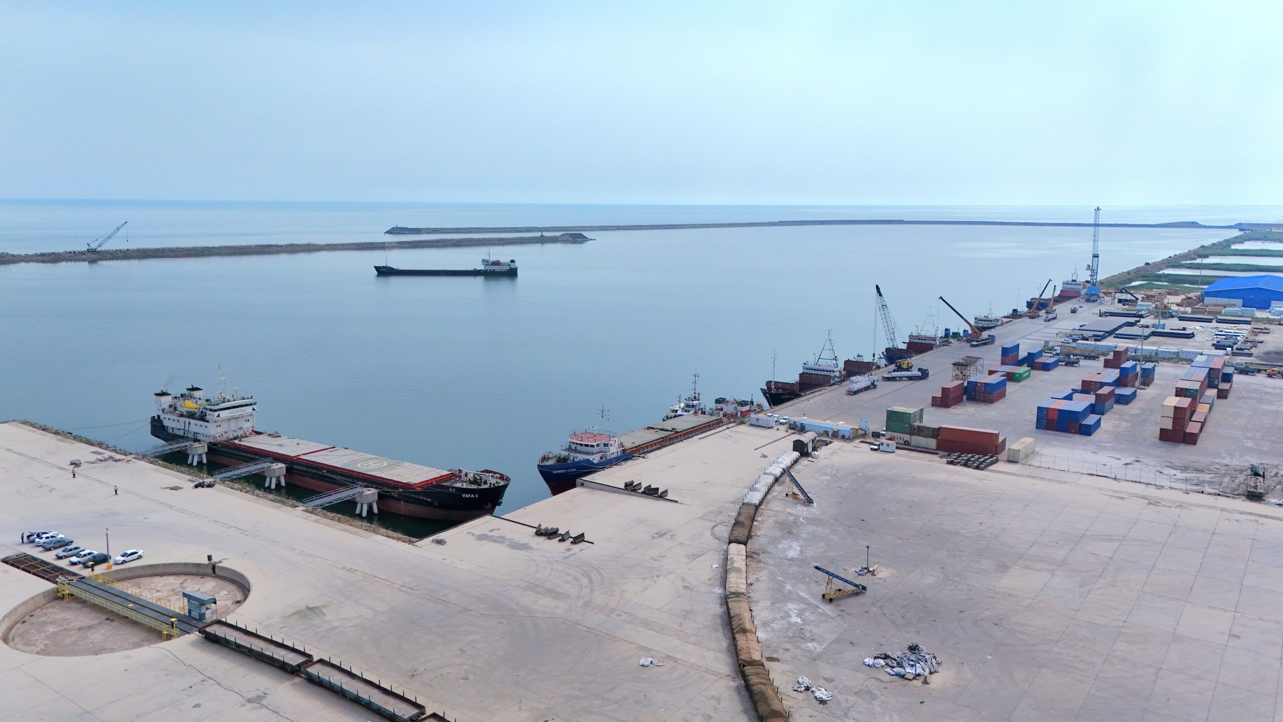 سیمان ایران از مسیر بندر كاسپین راهی بازار روسیه شد