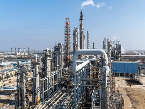 رشد هم‌زمان تولید، فروش و درآمد در آبان ۱۴۰۴ در پتروشیمی مارون