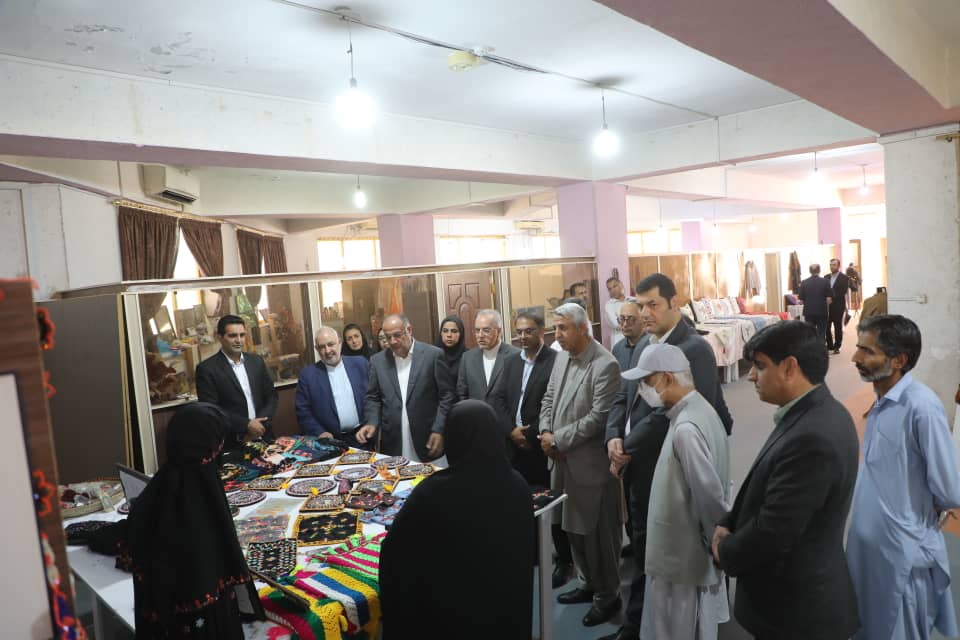 بازدید مدیرعامل سازمان منطقه آزاد چابهار از «خانه نوآوری و صنایع خلاق» در دروازه اقیانوس